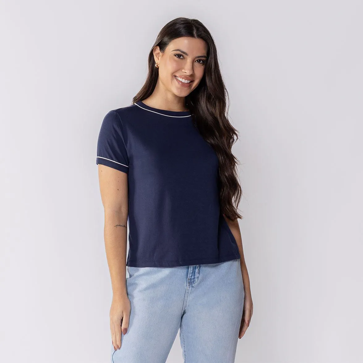 Blusa Feminina Manga Curta de Viscose Patricia Foster Azul Marinho
