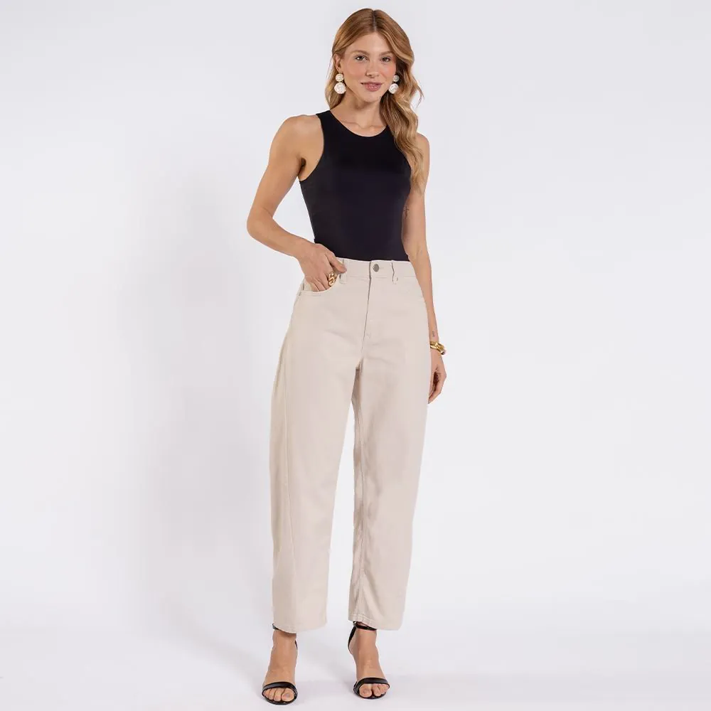 Calça Barrel Feminina em Sarja Boby Blues Bege