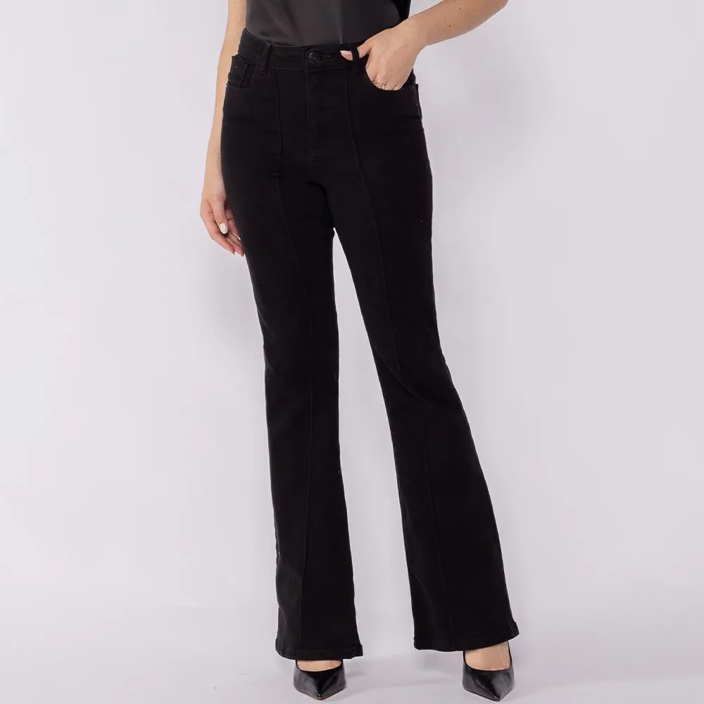 Calça Feminina em Sarja Flare Patricia Foster Preto