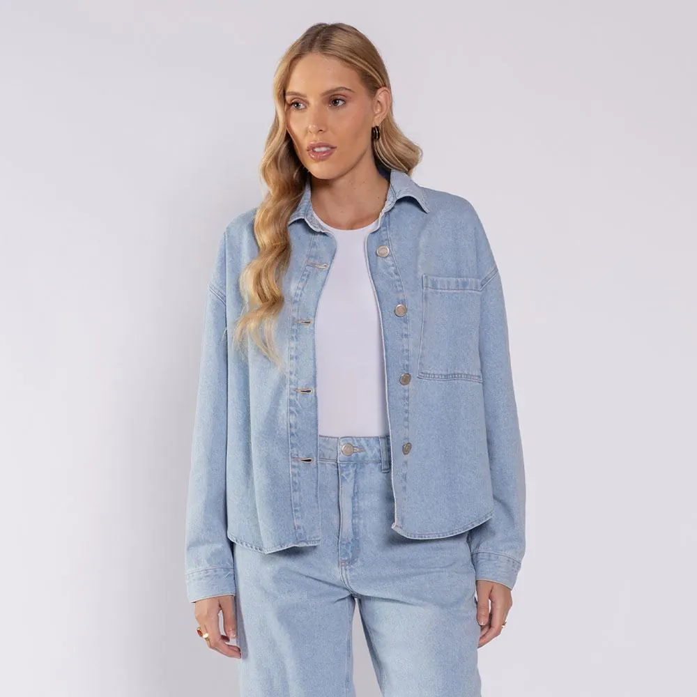 Camisa Feminina Jeans Boby Blues Azul Claro