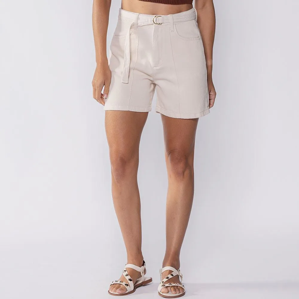 Short Feminino de Sarja com Cinto Patricia Foster Bege